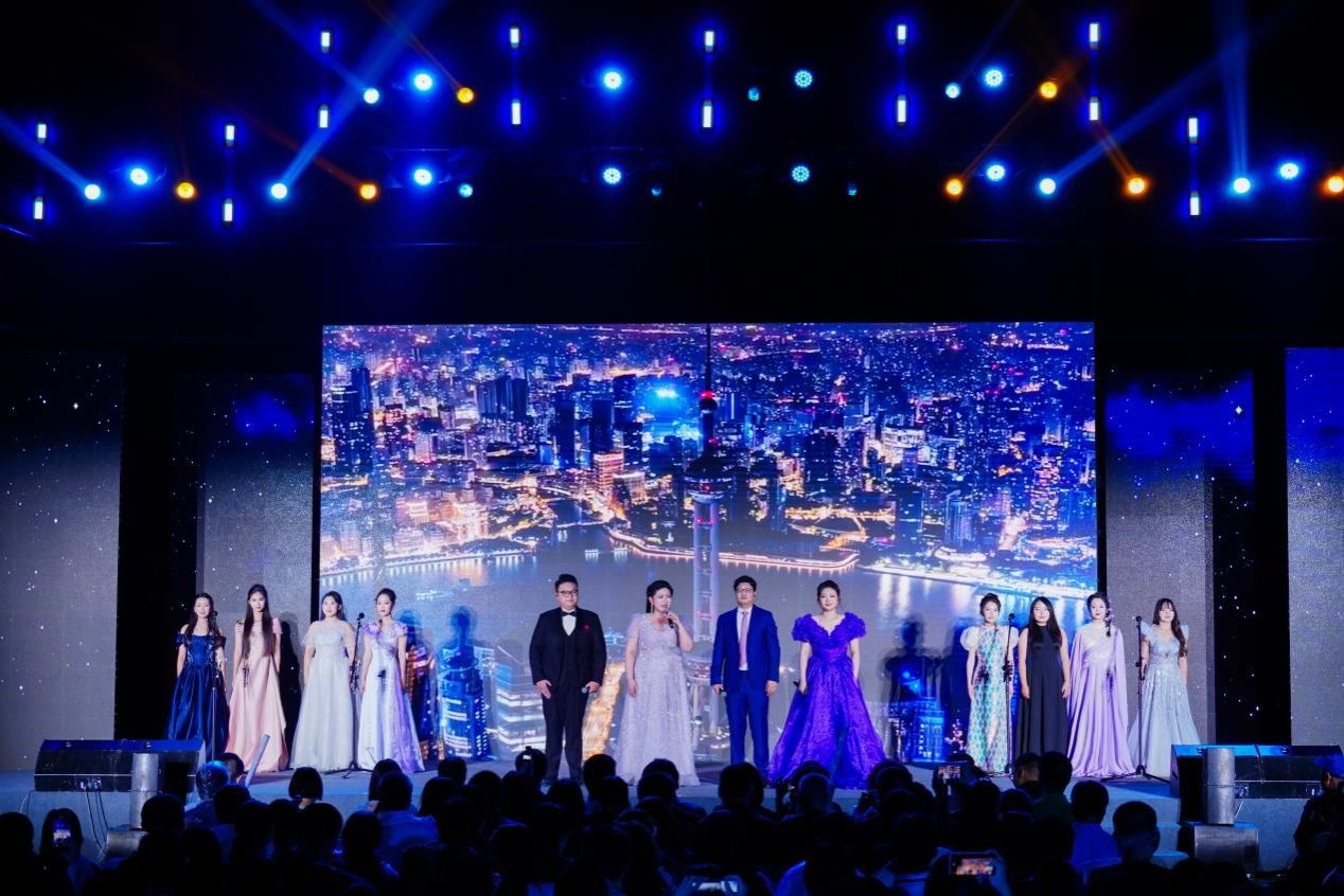 北京大学举行2026年“未名映秋月，博雅颂家国”国庆中秋晚会10.jpg