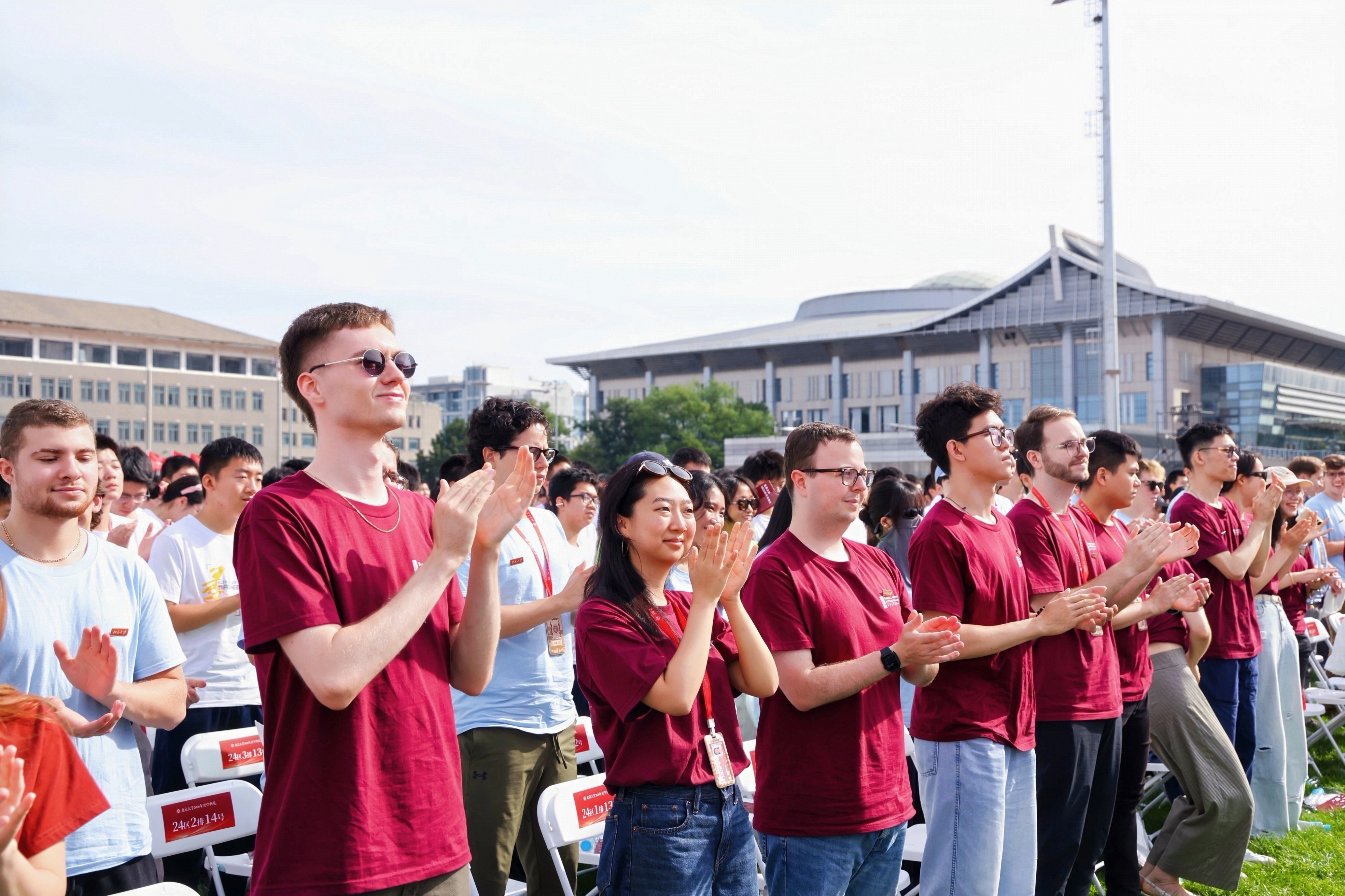 锚定新坐标,奋楫再启航——北京大学举行2026年开学典礼17.jpg 锚定新坐标,奋楫再启航——北京大学举行2026年开学典礼17.jpg